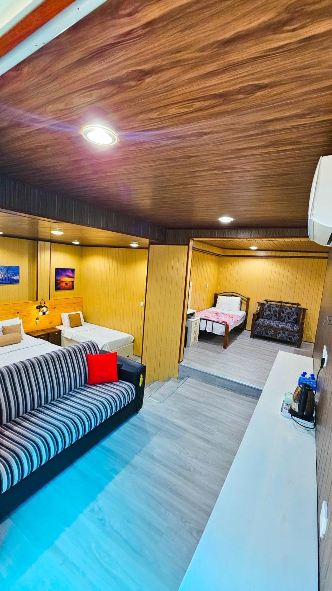 Daddy'S Guest Home Nallathanniya ภายนอก รูปภาพ